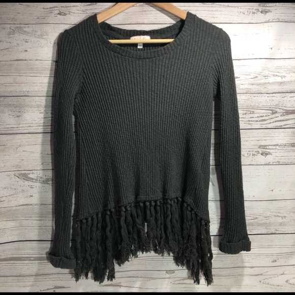 Anthropologie Tops - Eri & Ali Anthropologie Long Sleeve w/fringe detai